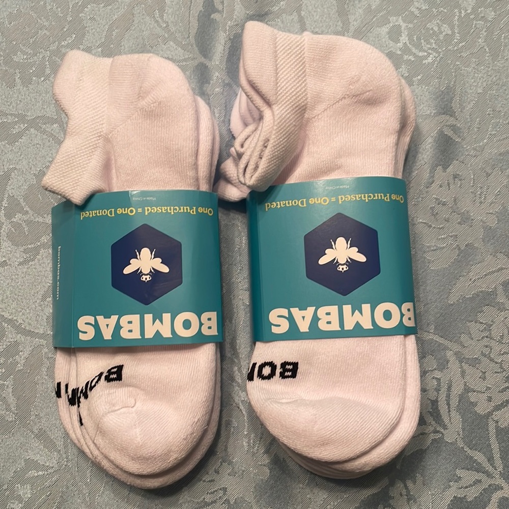 Bombas Midweight Ankle Sock.  6 Pairs
